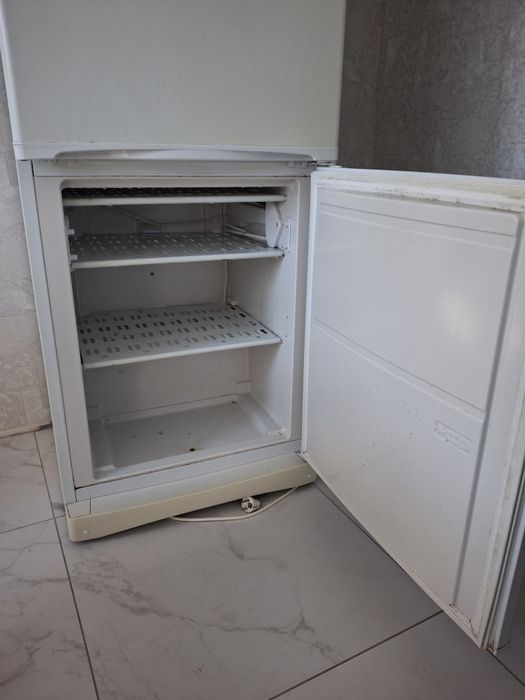 Холодильник INDESIT б/у