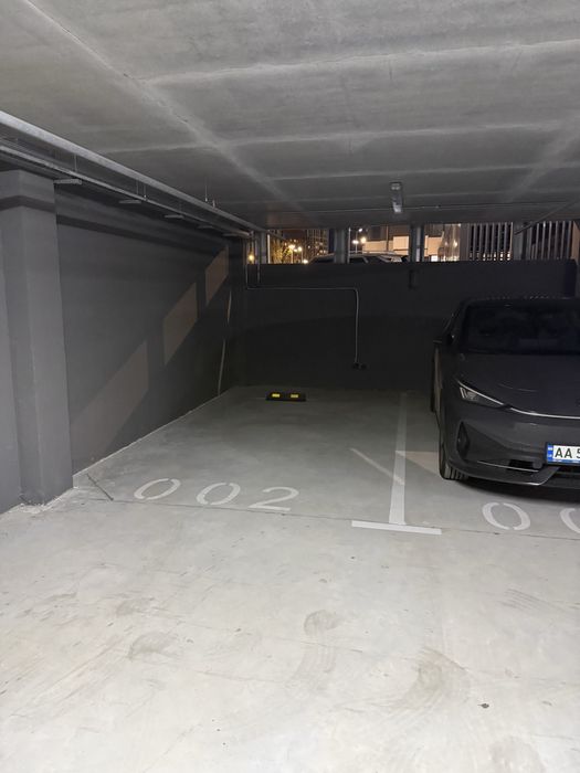 Продам паркинг ЖК Варшавский , Варшавський