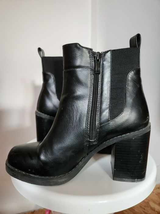 Botki półbuty wygodne czarne roz 38 Vox na co dzień