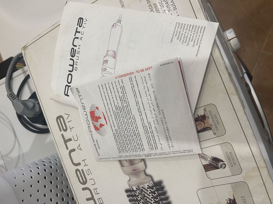 Фен-щетка Rowenta