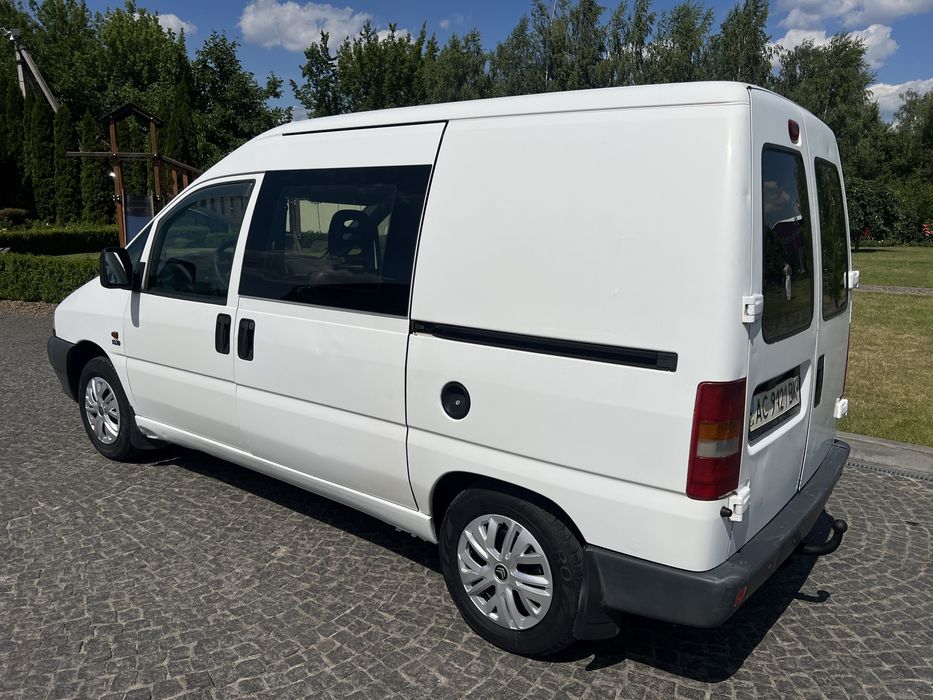 Citroen Jumpy 2000 p 1.9 D  Дві дверки бокових !