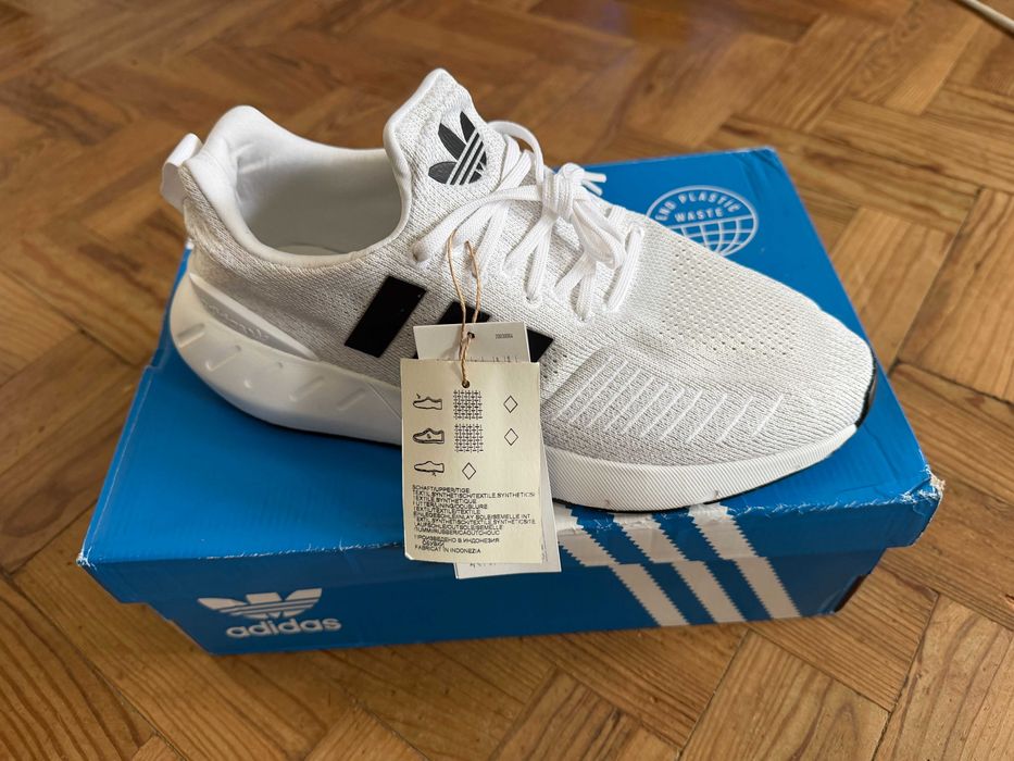 Ténis Adidas Swift Run 22 (nº42)