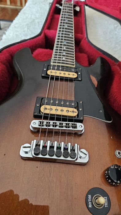 Gibson Professional S 335  Deluxe z 1981 rok