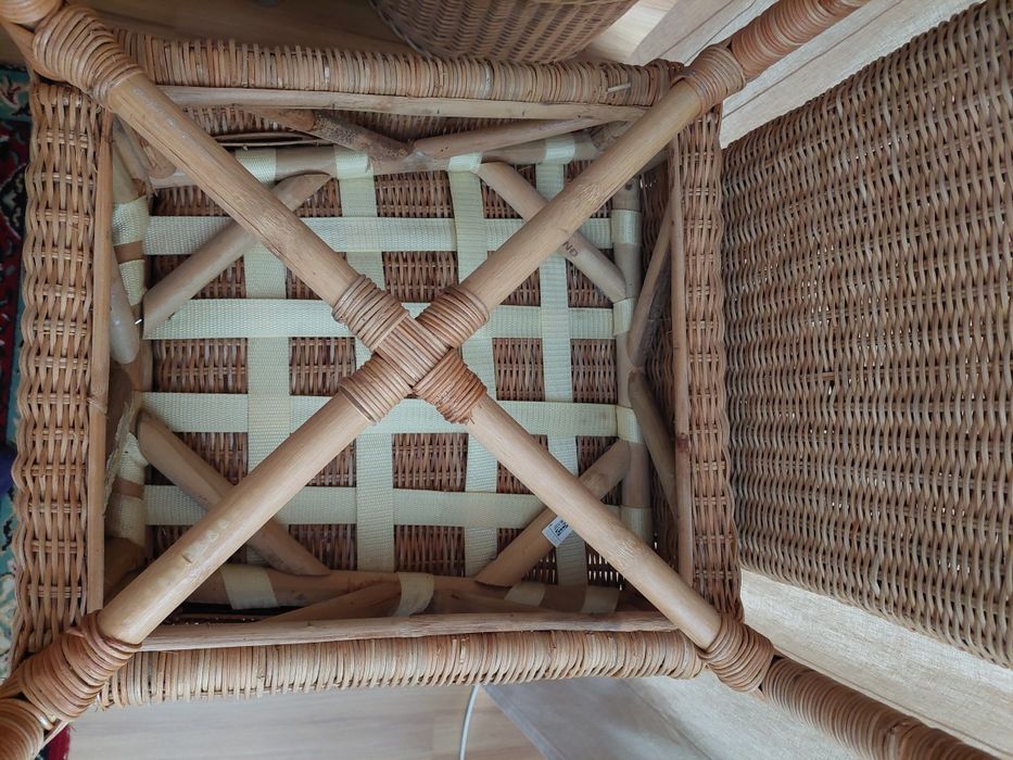 2 krzesła wiklinowe Ikea