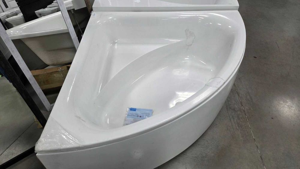 Ванна кутова кварилова Villeroy & Boch , DuschoLux,Ideal Standard