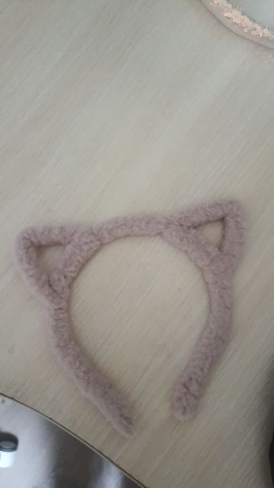 Дуже красиві обручі Ціна за 3 шт різні обручі 1 з блискітками 2 з котя