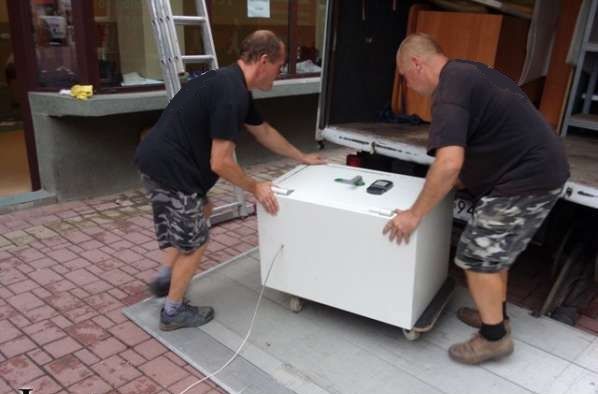 TRANSPORT PRZEPROWADZKI wywóz utylizacja mebli TANIO ! bagażówka 24/7