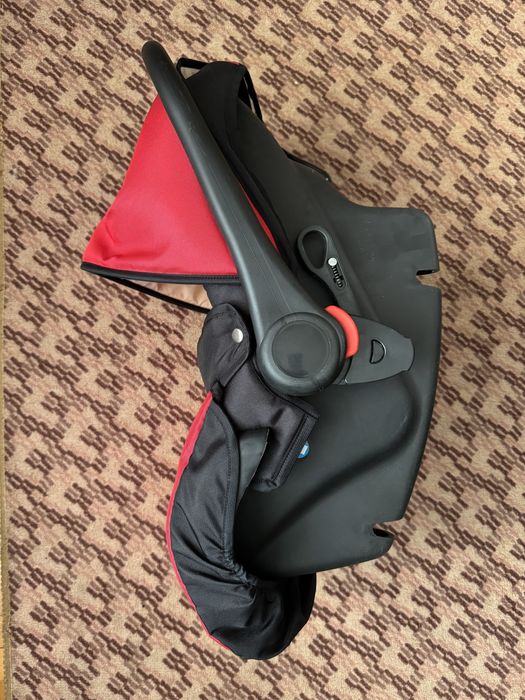 Nosidełko samochodowe Karwala Carlo 0-10kg czerwone