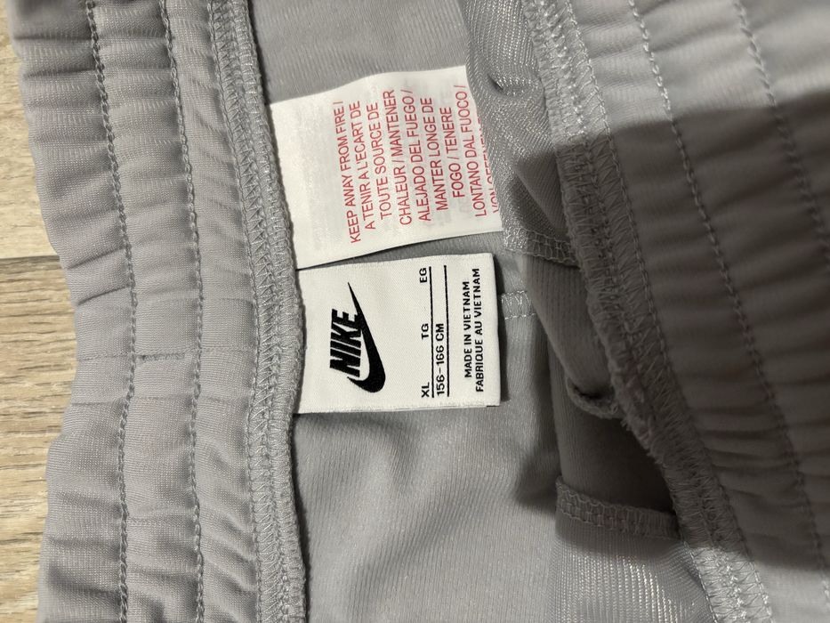 Штаны спортивные джогеры  с высокой посадкой Nike оригинал