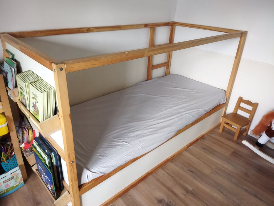 Cama IKEA Kura criança