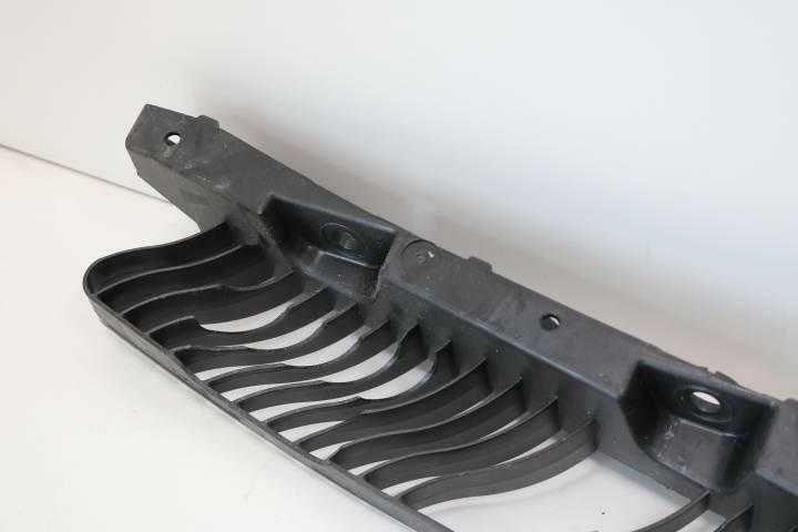 Направляющая крепление усилитель бампера зад Тигуан 18- Tiguan кранште