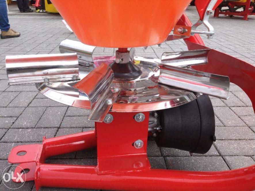 Розкидач лійка навісна Польша Jar-met рум лейка розсіювач міндобрив