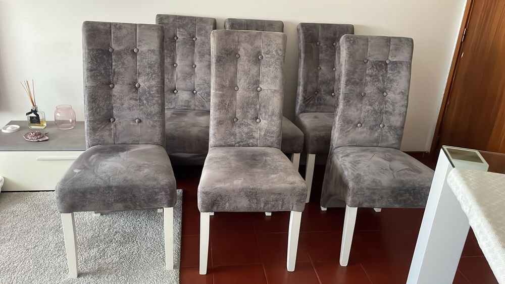Conjunto de cadeiras de jantar