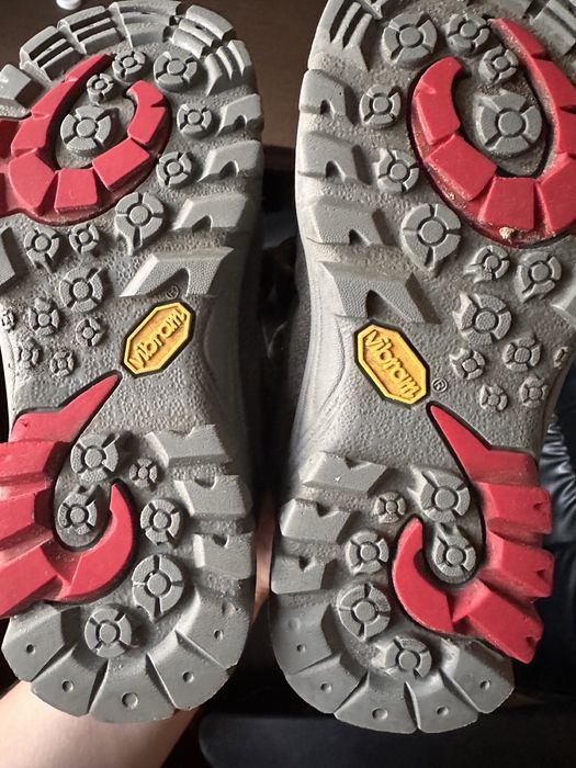 Elefanten зимові мембранні термосапоги з підошвою vibram размер 29