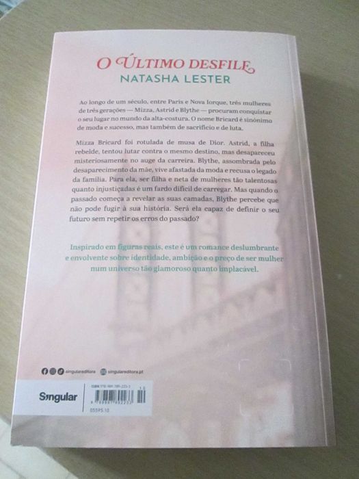 O Último Desfile de Natasha Lester (Oferta de portes)