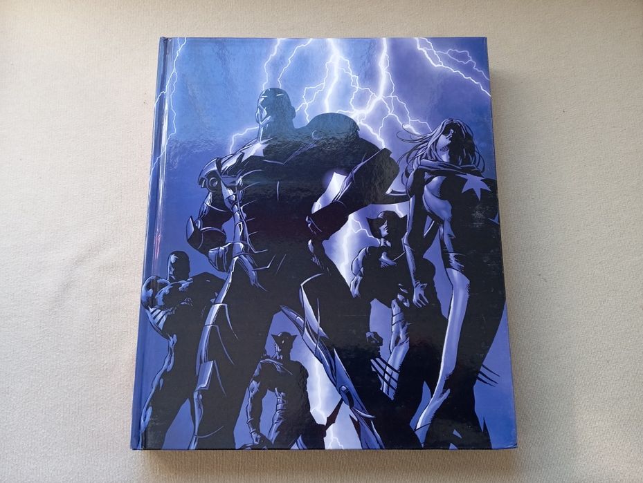 Super livro Ultimate Marvel
