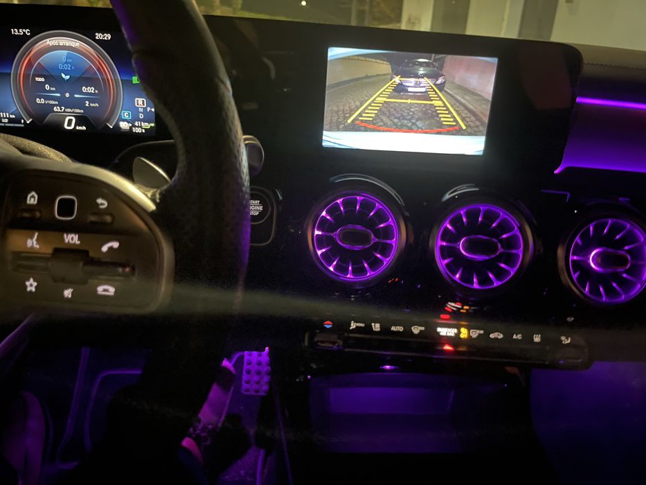 Mercedes “250 e” como novo