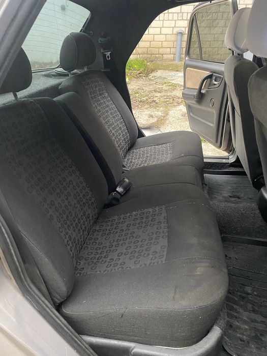 Продаю  автомобиль Волгу 31