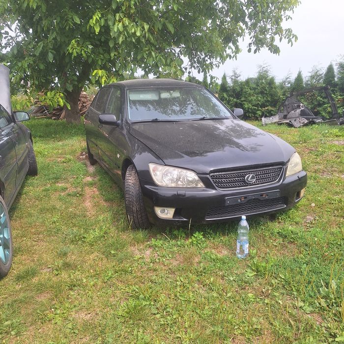 Drzwi prawy przód tył lexus is is200 is300  202