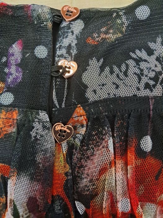 5€ Vestido de criança dos 12 aos 18 meses