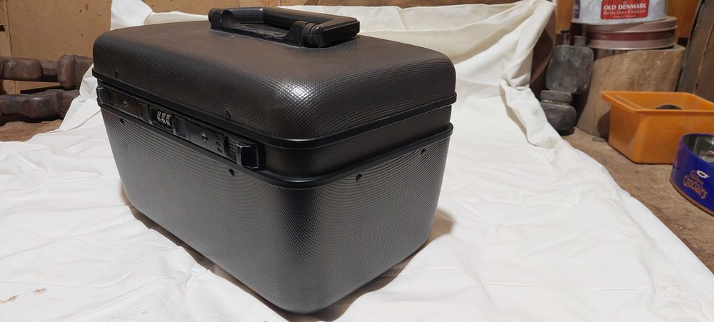 Kuferek kosmetyczny -okazja