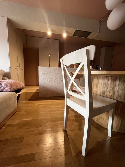 2 Cadeiras ROSENTORP brancas do Ikea