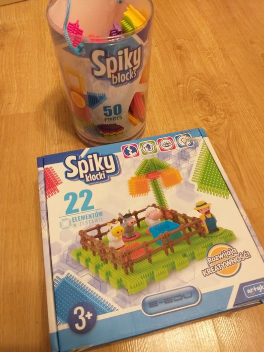 Zabawka Spiky Blocks klocki do łączenia farma