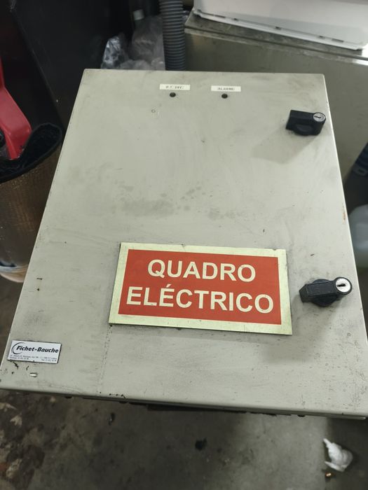 Vendo material de eletricista