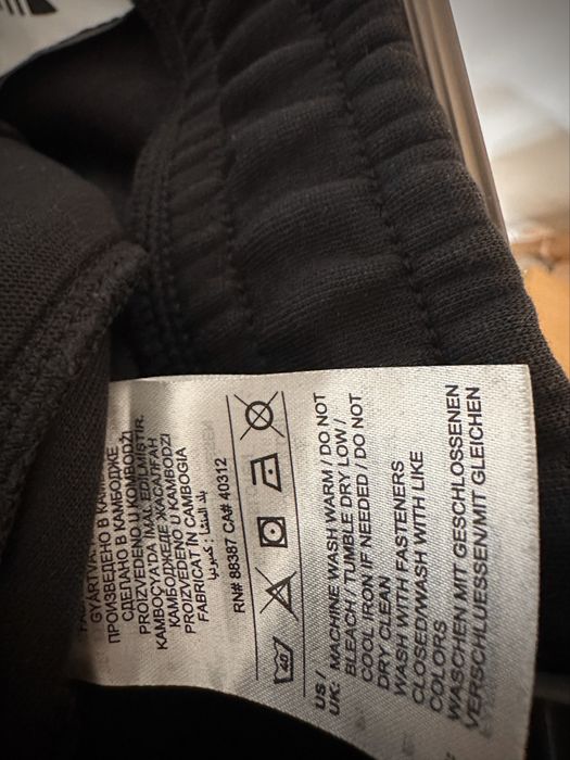 Spodnie dresowe adidas Originals – czarne, rozmiar L