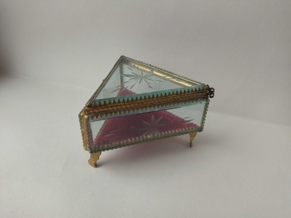 Шкатулка фацетное стекло, стеклянная шкатулка ссср, витрина ссср