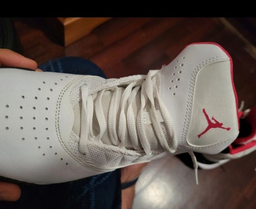 Tênis Jordan usado