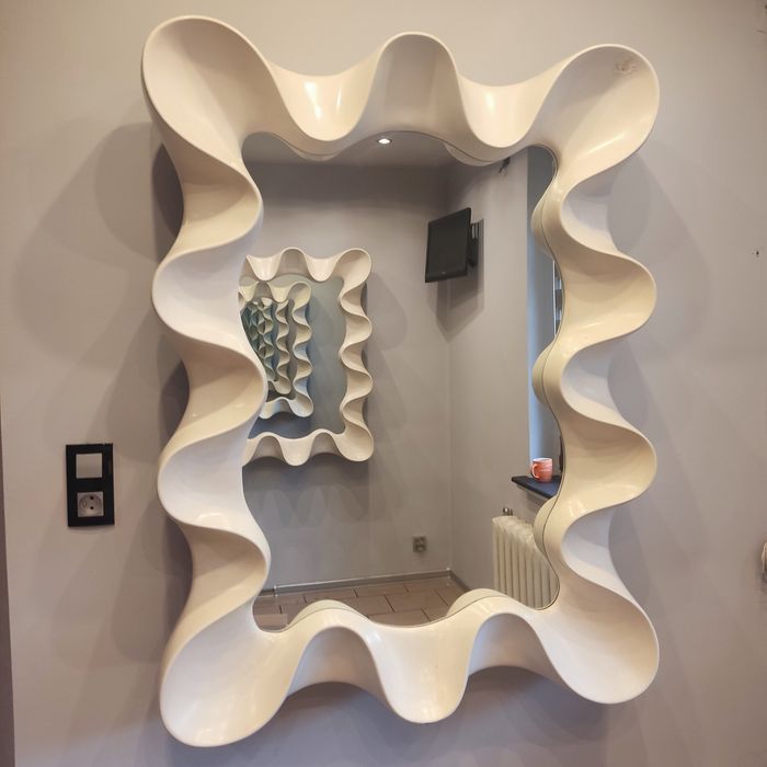 Lustro fryzjerstwo-kosmetyka