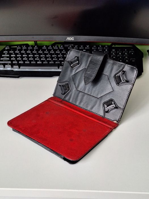 Etui na tablet z klawiaturą