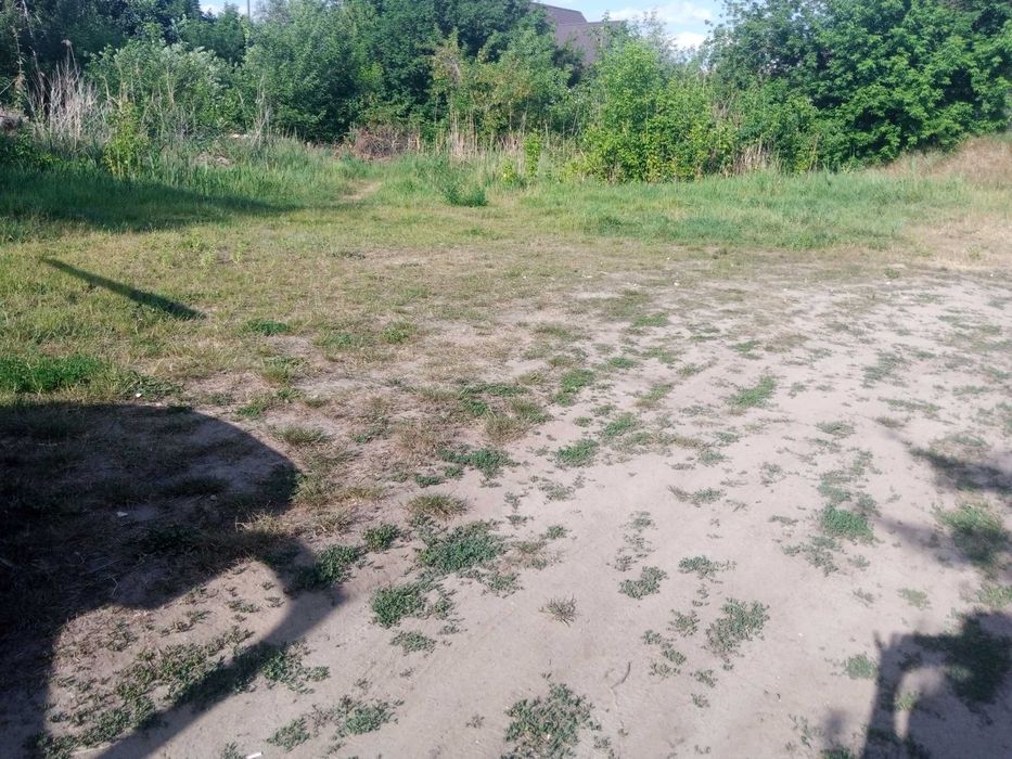 Продаю 2 участка р-н Дрп Мерефа. 20 соток и 10 соток Шикарное место.