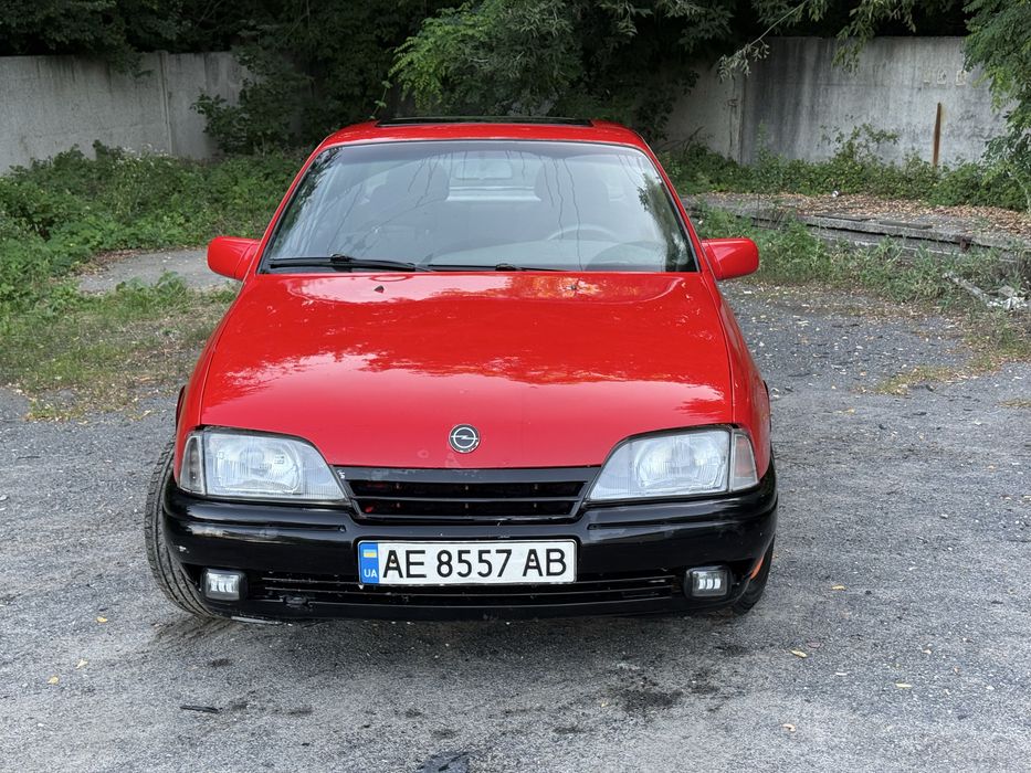 Opel Omega A.  1.8 газ/бенз.