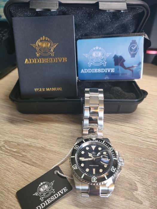 Чоловічий кварцовий годинник ADDIESDIVE