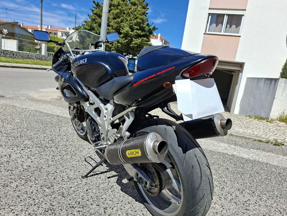 Vendo tl 1000s usada em bom estado
