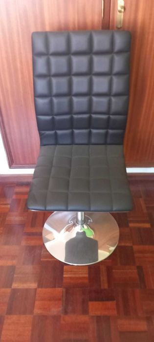 Conjunto de mesa de Jantar com cadeiras