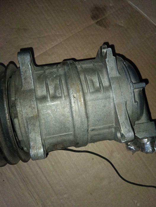Компрессор кондиционера z0006346a