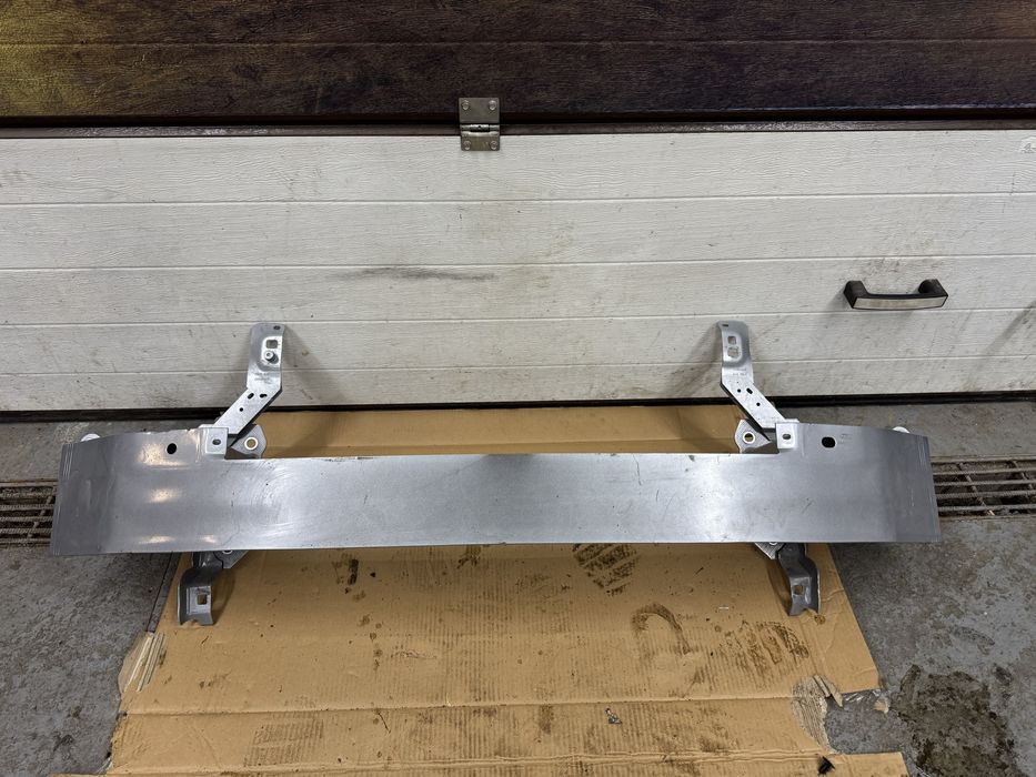 Підсилювач переднього бампера FORD ESCAPE mk4  20-25р. Усилитель буфер