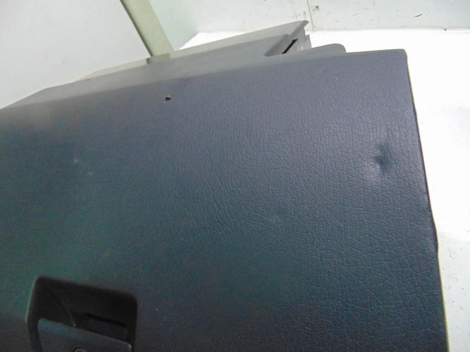 BMW E30 porta luvas " nova de stock antigo