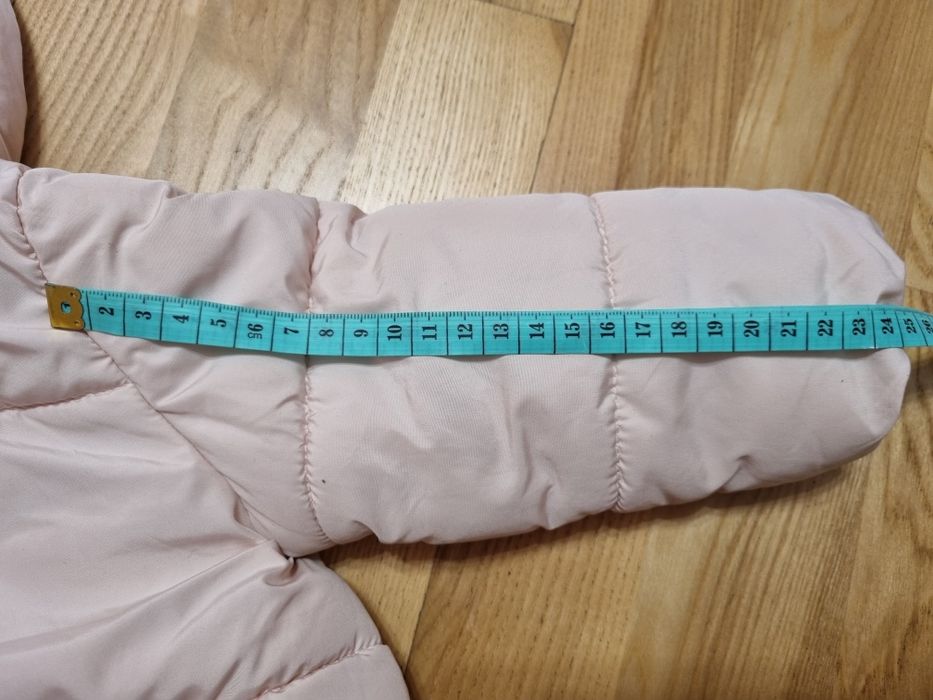 куртка зимова Zara на дівчинку 9-12міс 80р