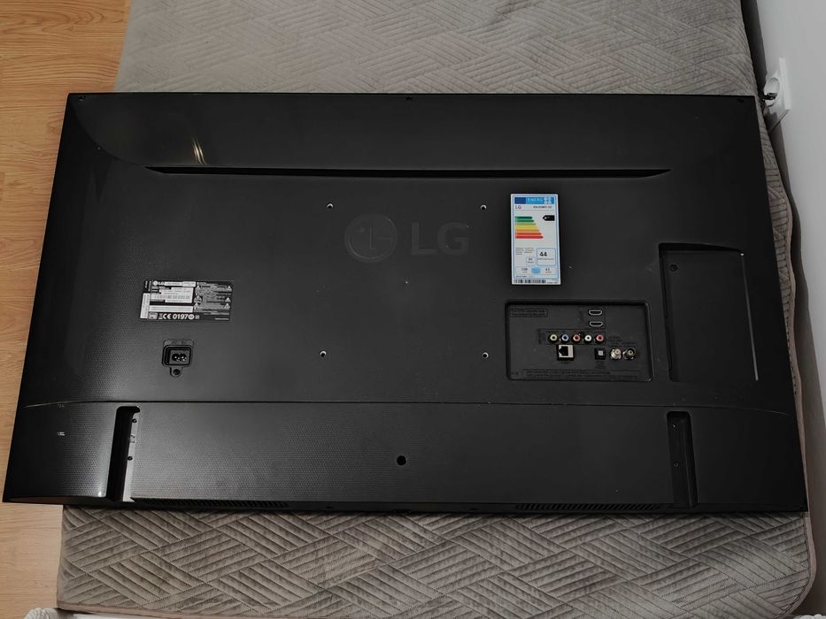 LG 43LH590V Smart FullHD 450Hz WiFi 2xHDMI USB - uszkodzony
