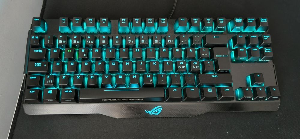 Klawiatura mechaniczna Asus ROG Claymore