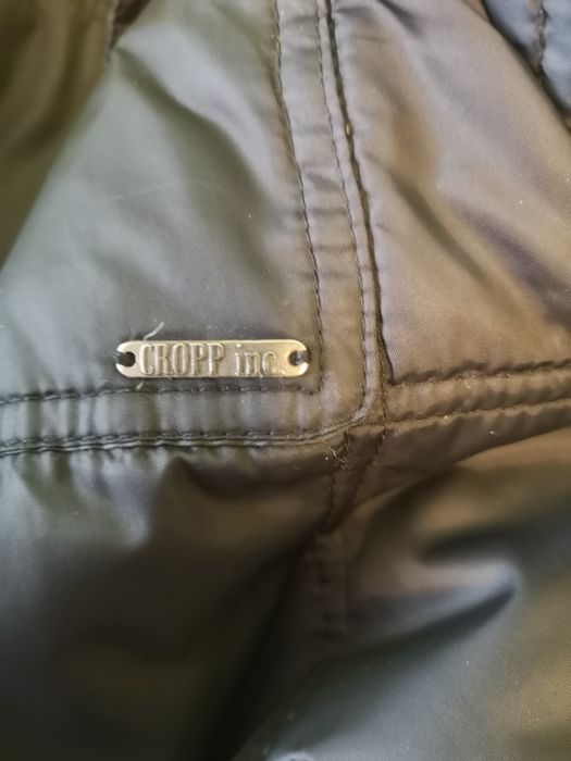 Czarna kurtka bomberka Cropp – Rozmiar L – Stan bdb