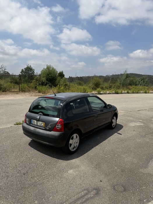Renault Clio — fotografia 3