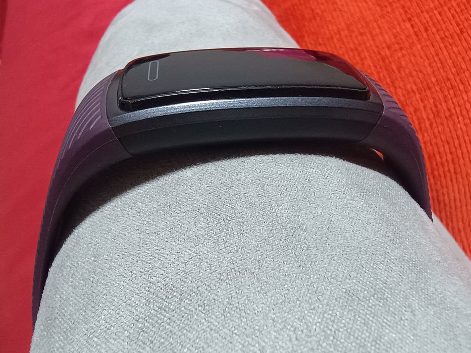 Фітнес браслет чорний,фіолетовий