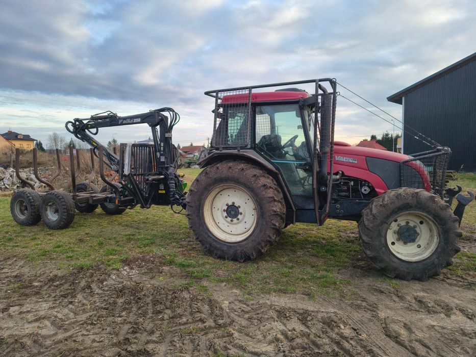 Valtra A92 w wersji leśnej