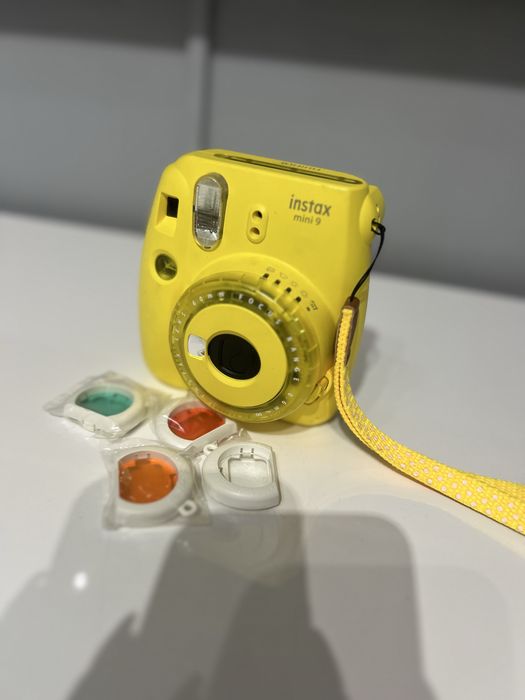 Instax mini 9 Amarela