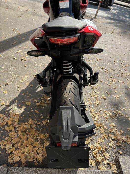 Мотоцикл CFMOTO 250NK LITE